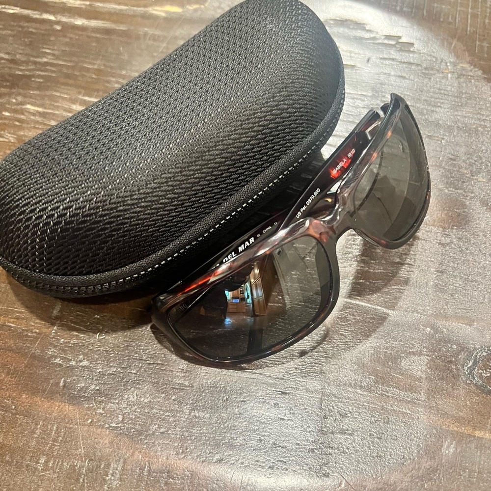 Costa Isabela Sunglasses 580glass lens